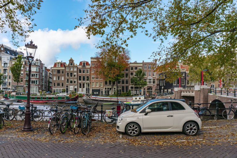 Is het mogelijk om zelf het dak op je huis te leggen?